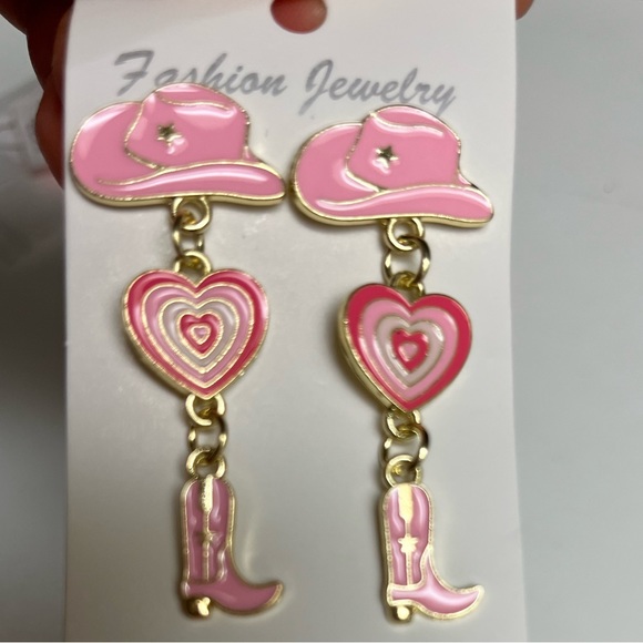 NWT 🤠💖 The Pink Cowgirl Signature earrings - Picture 11 of 17